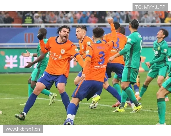 山东泰山中场控场乏力，节奏失控问题逐步反映在比赛走势中