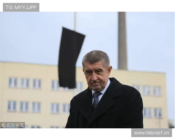 无球跑动与纵深威胁:奥斯梅恩的最大武器 无球跑动与纵深威胁:奥斯梅恩的最大武器